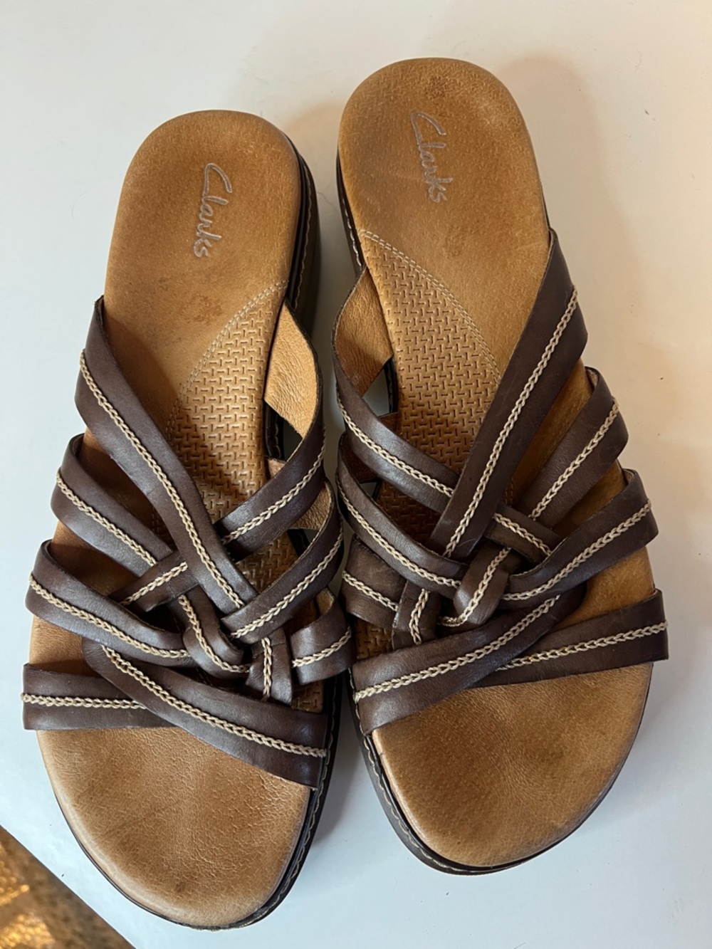 Clarks Brown Strappy Leather Slide sandals size 10